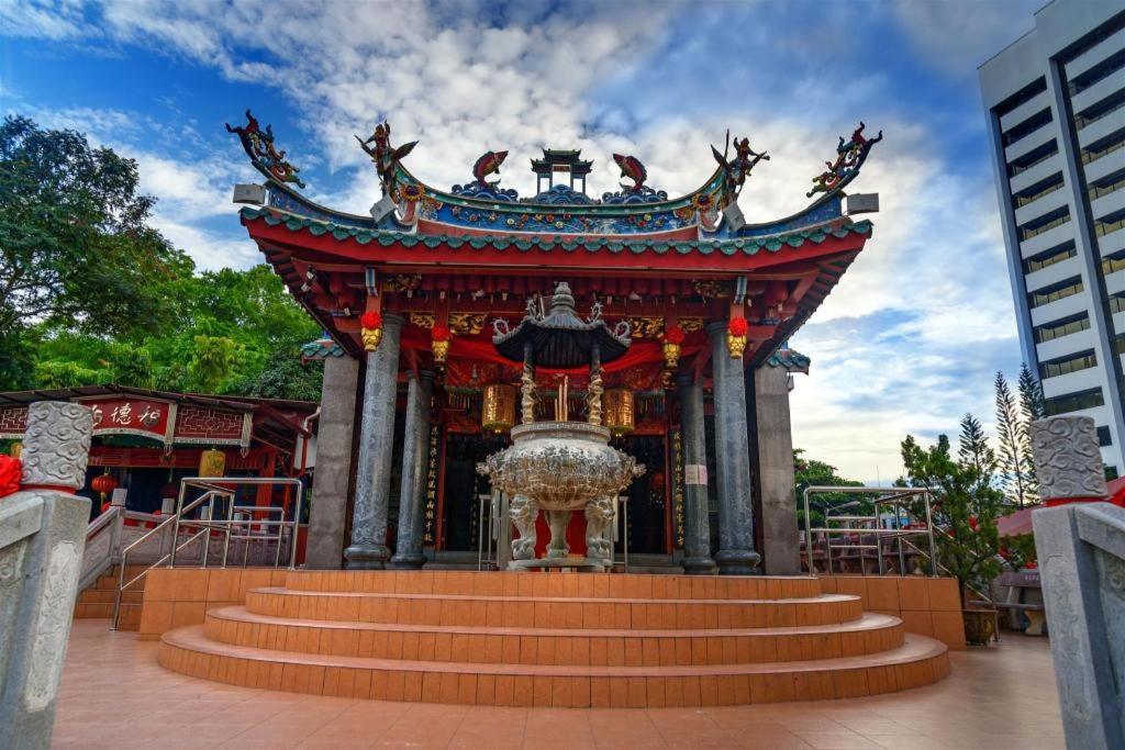 Nova Kuching Hotel 外观 照片
