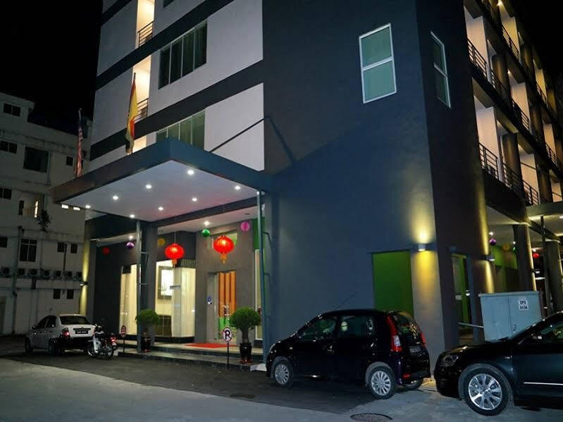 Nova Kuching Hotel 外观 照片