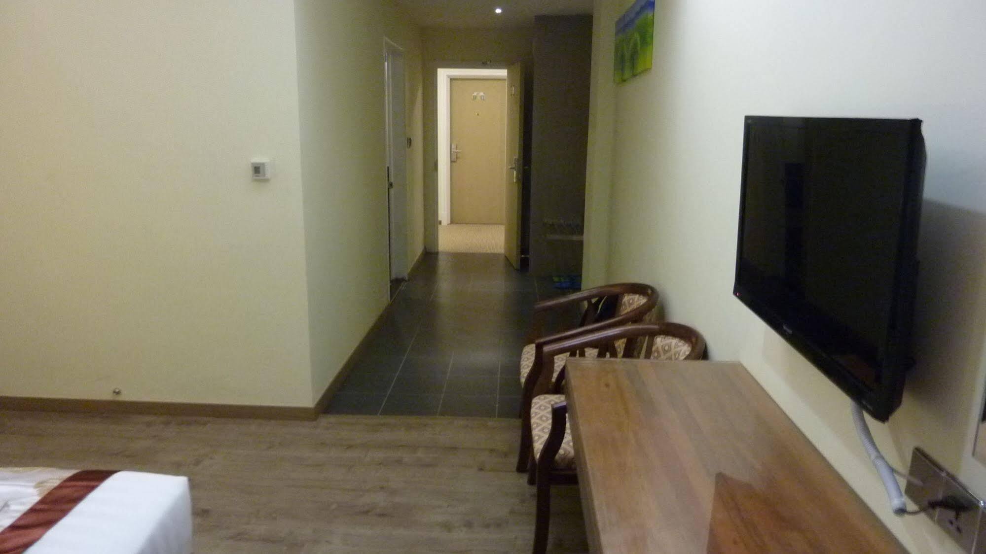Nova Kuching Hotel 外观 照片
