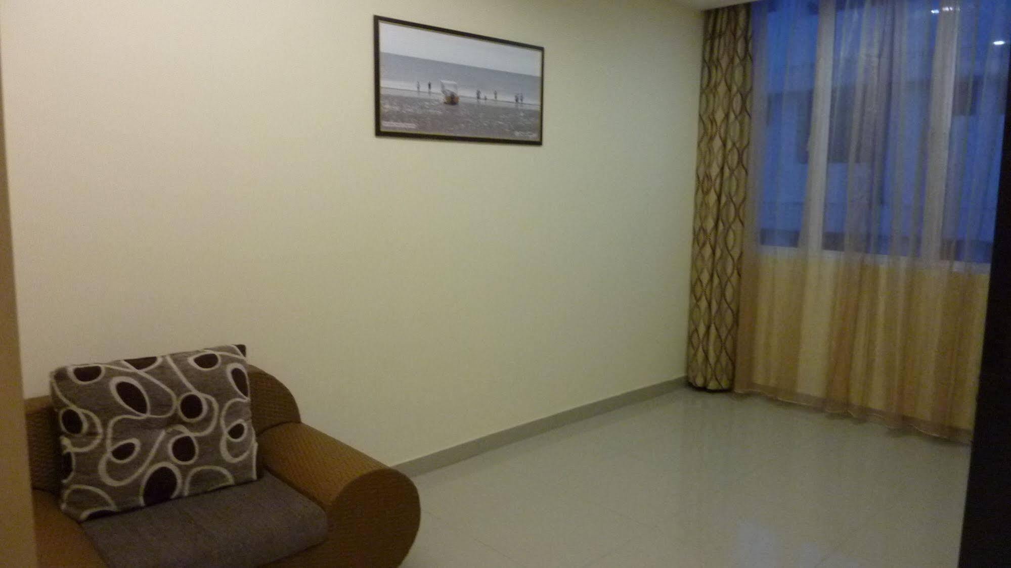 Nova Kuching Hotel 外观 照片