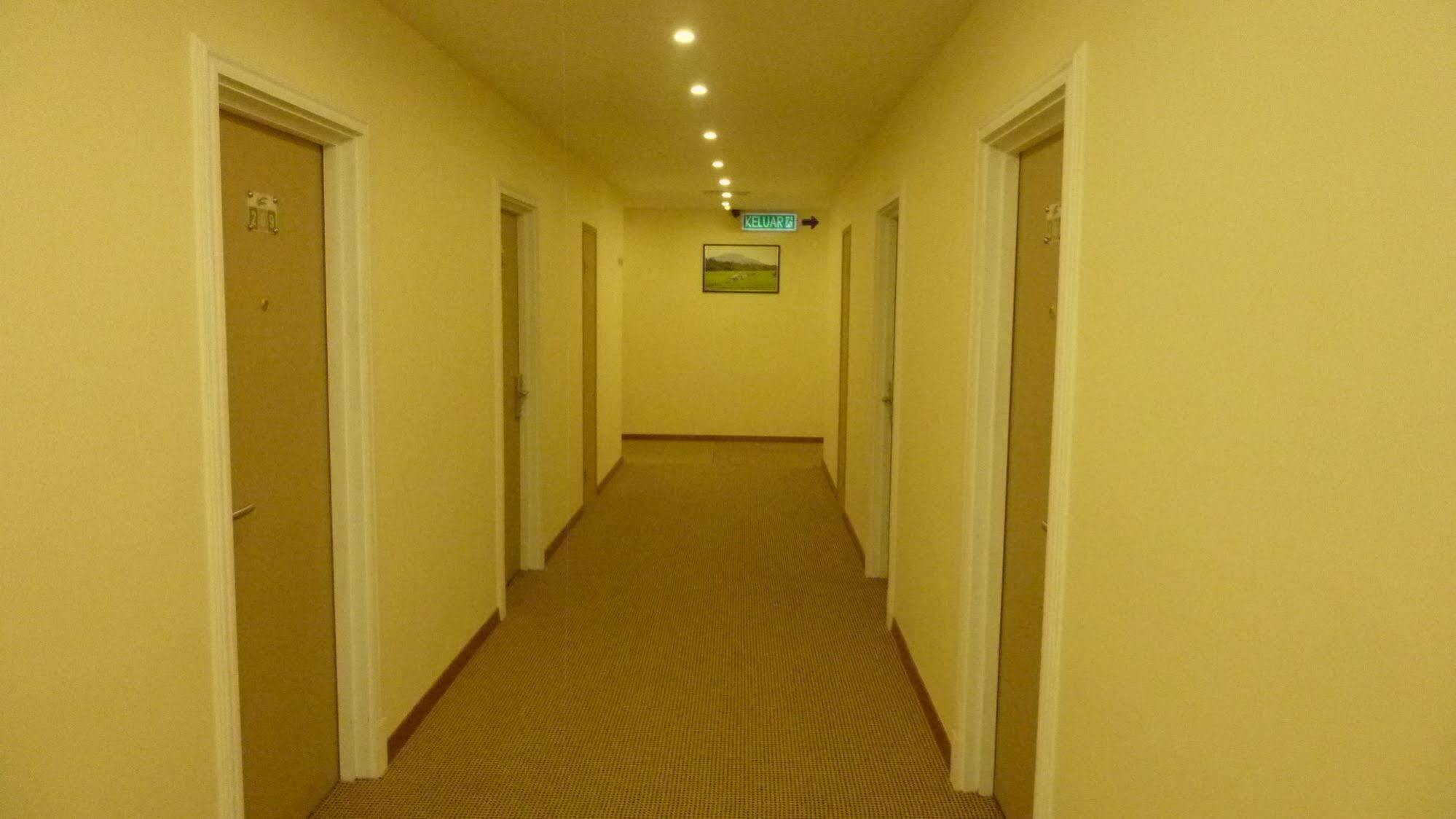 Nova Kuching Hotel 外观 照片